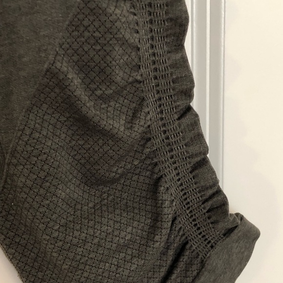 Lululemon In The Flow Crop II Heathered Inkwell grey Sz 4 compression leggings - Picture 10 of 12